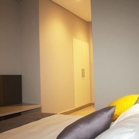 Urbano Hotel By Roots Wiaboman Esterno foto